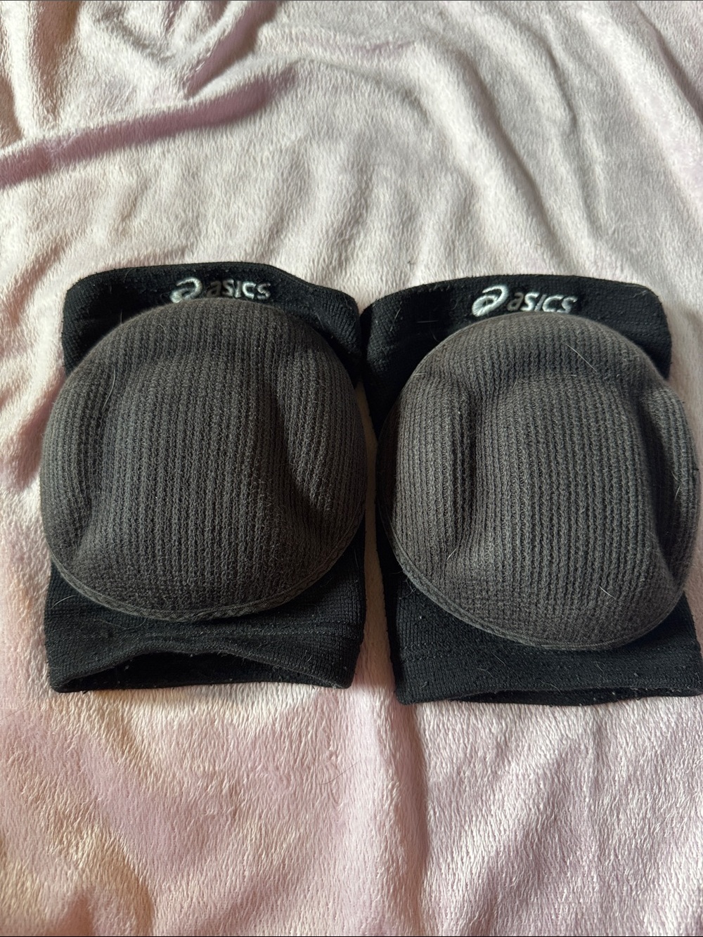 Asics Black Athletic Knee Pads - Pair